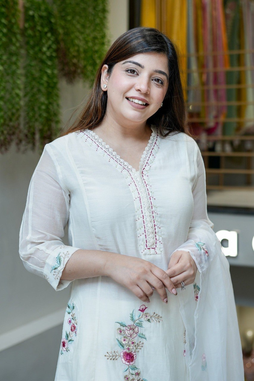Adevira Embroidered Kurta Pant Dupatta Set