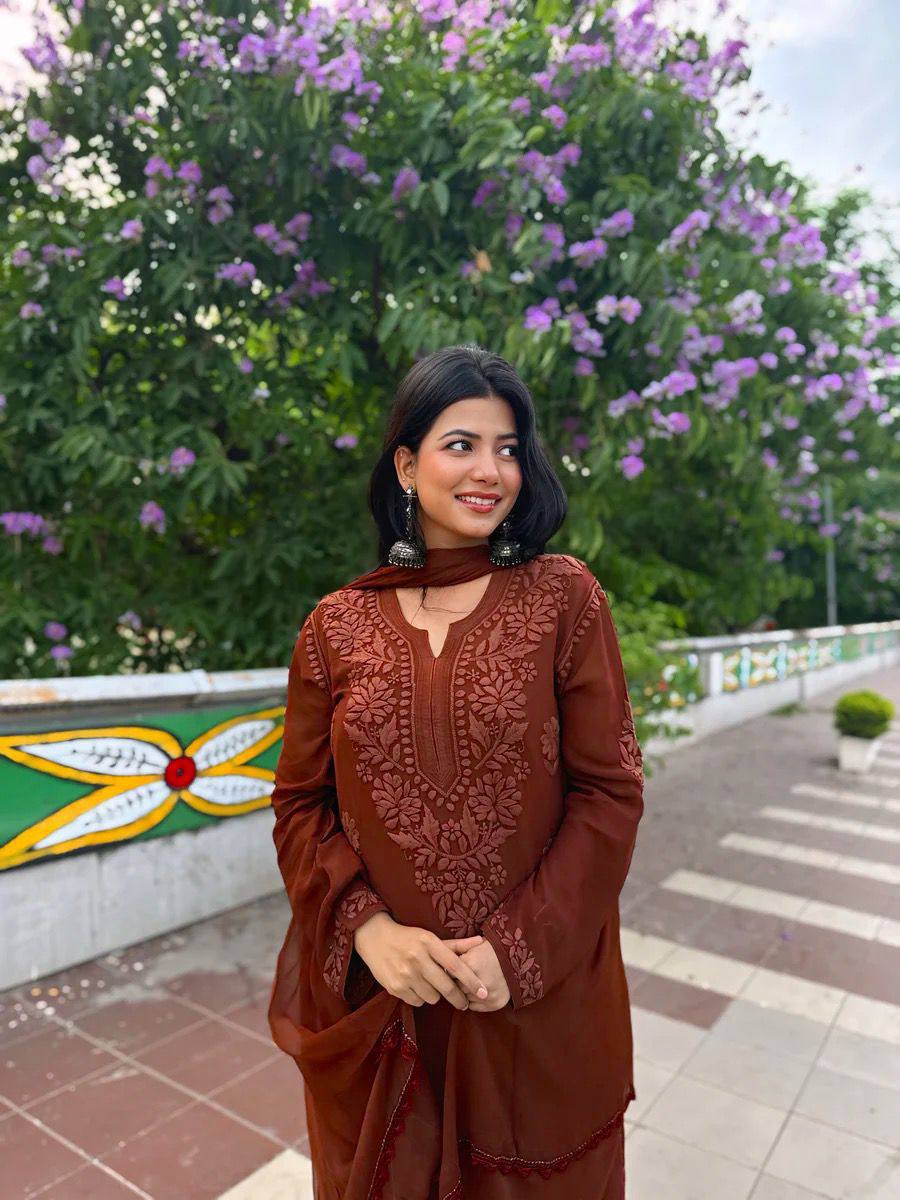 DESIGNER WEAR EXCLUSIVE GEORGETTE CHIKANKARI