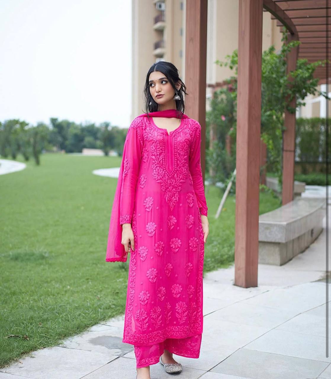 DESIGNER WEAR EXCLUSIVE GEORGETTE CHIKANKARI